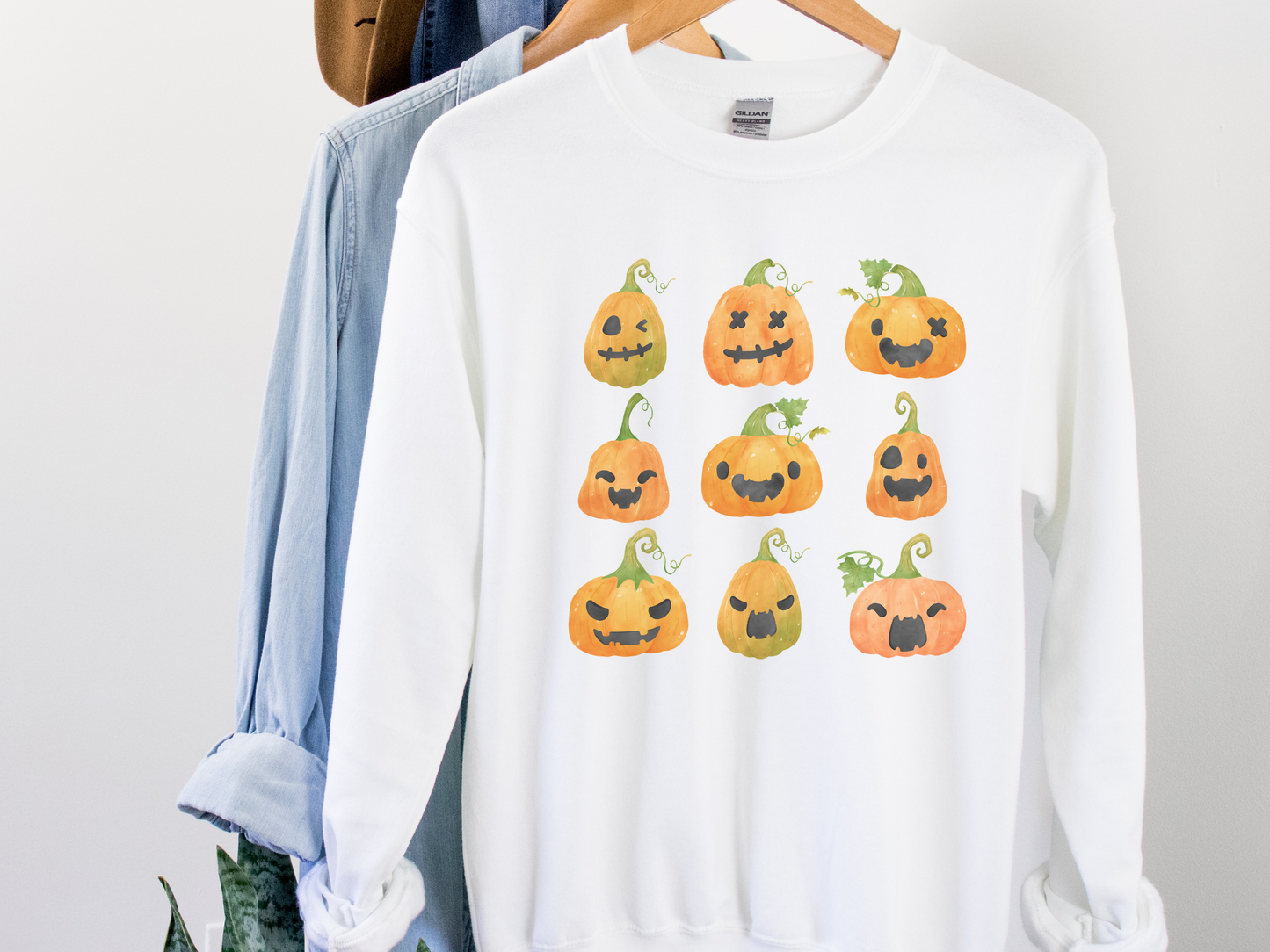 9 Jack-O-Lanterns, Halloween Autumn Unisex Heavy Blend™ Crewneck Sweatshirt