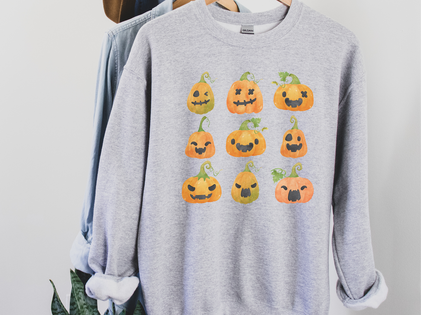 9 Jack-O-Lanterns, Halloween Autumn Unisex Heavy Blend™ Crewneck Sweatshirt